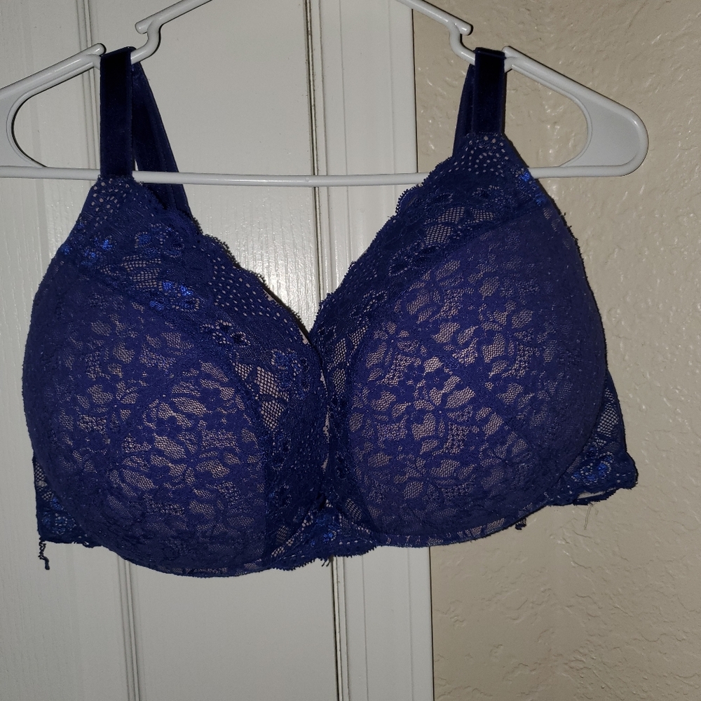 Clothes - Picture 13 of 16